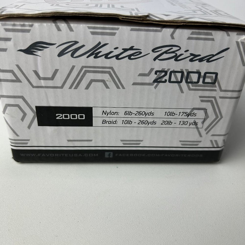 Favorite Fishing White Bird Spinning Reel, White, 5.2:1 WBR2000